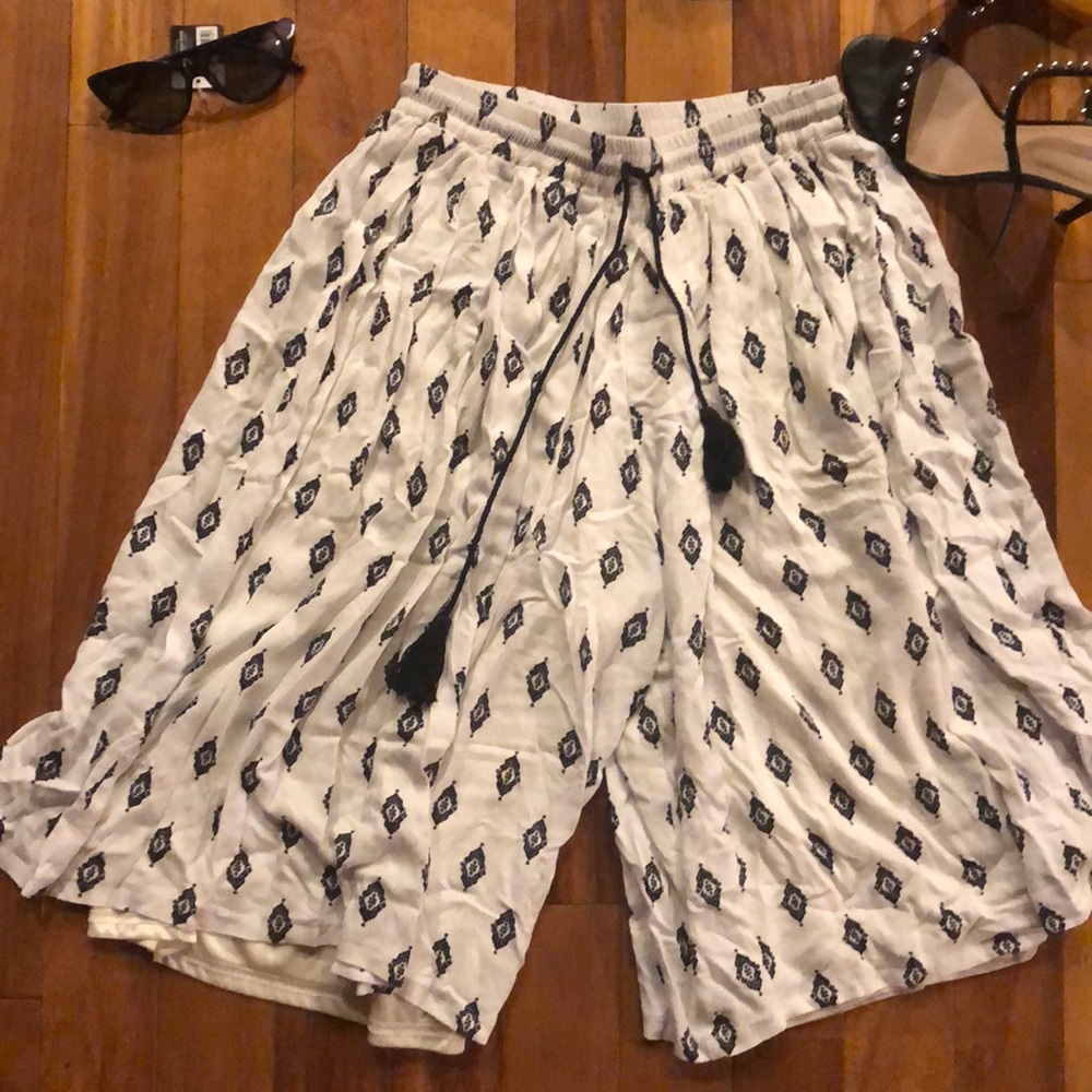 Flowing Culottes Pattern 🔥🔥 - Picture 2 of 6